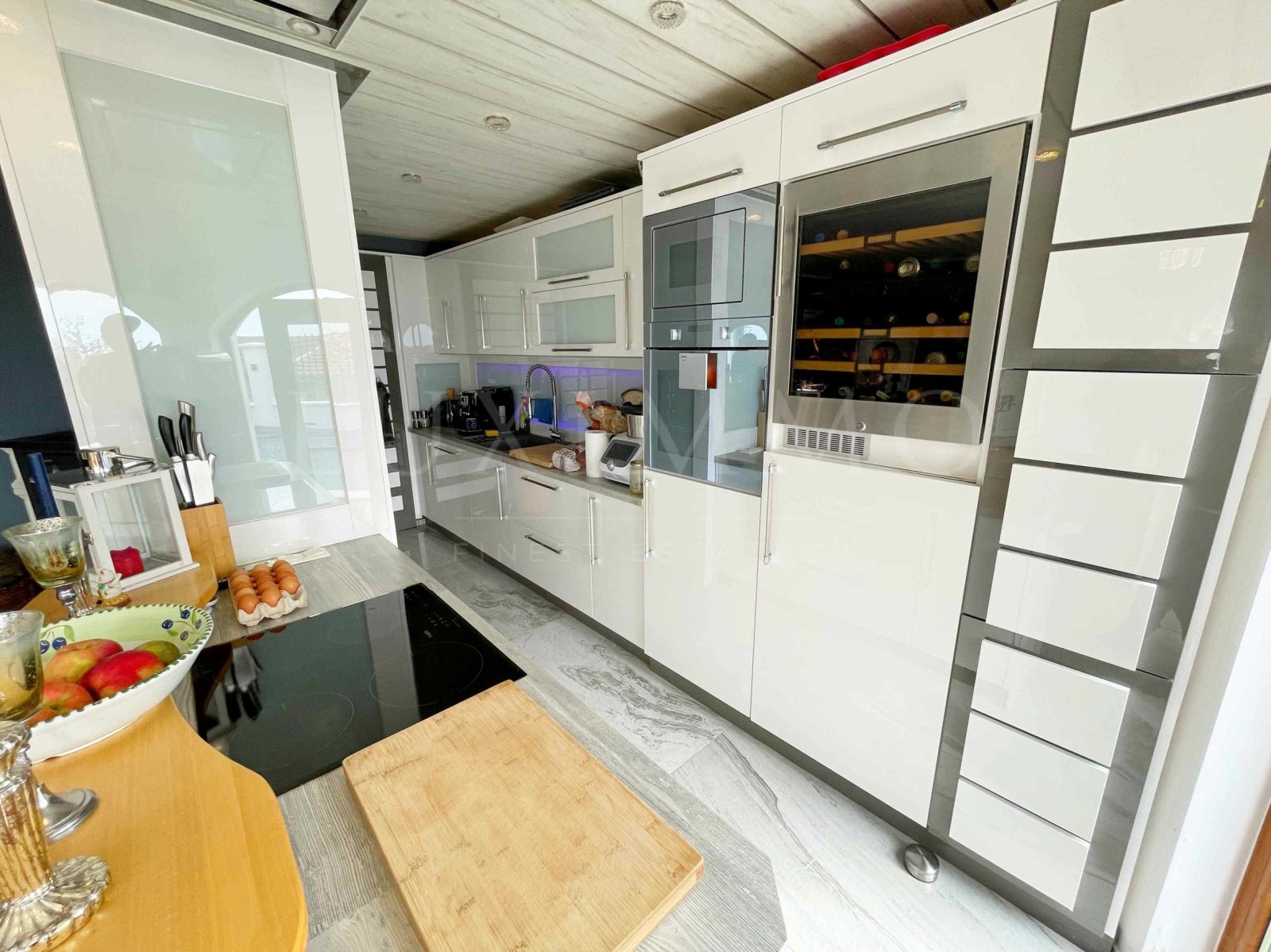 Продава КЪЩА, гр. Балчик, област Добрич, снимка 15 - Къщи - 54407286