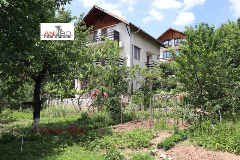 Продава КЪЩА в област Кюстендил, с. Соволяно - 160 кв.м / 165 000 € » 322 711.95 лв., АНИ-БО ЕООД