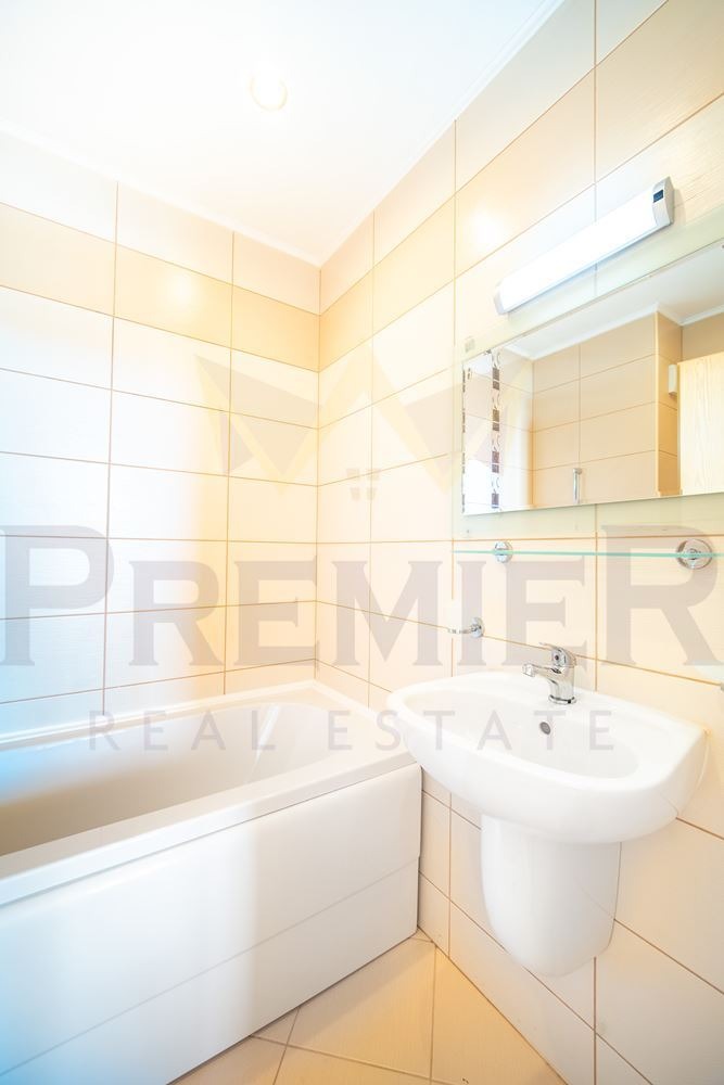 Продава КЪЩА, с. Рогачево, област Добрич, снимка 8 - Къщи - 53643052