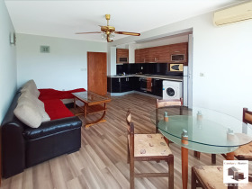 2 makuuhuonetta Tsentar, Veliko Tarnovo