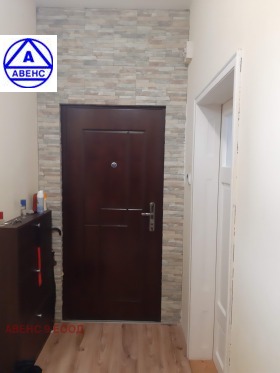 Piso de la casa Idealen tsentar, Pleven