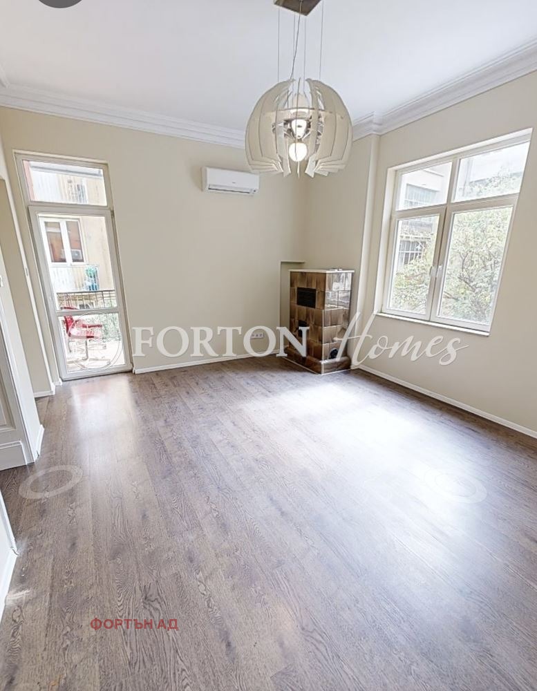 Продава 3-СТАЕН, гр. София, Център