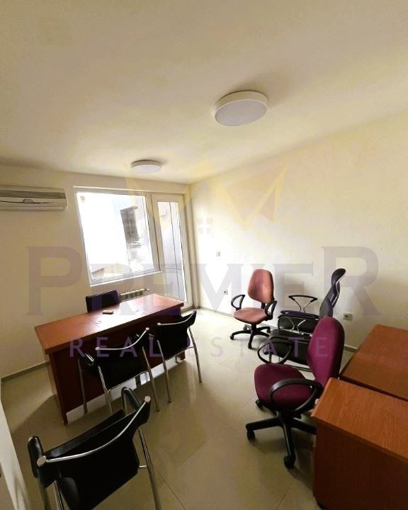 Te koop  Kantoor Sofia , Belite brezi , 120 m² | 16709974 - afbeelding [4]