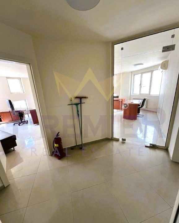 Te koop  Kantoor Sofia , Belite brezi , 120 m² | 16709974 - afbeelding [7]