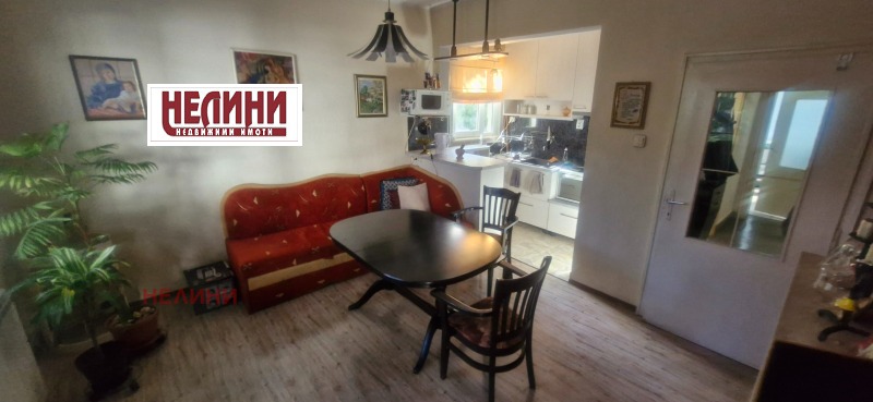 Till salu  Hus Golv Ruse , Rodina 1 , 108 kvm | 86525907 - bild [3]