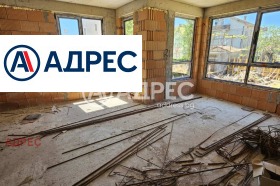 Продава 3-стаен град Варна Галата - [1] 