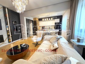 Продава  3-стаен, град София