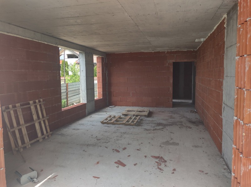 In vendita  2 camere da letto Sofia , Boiana , 100 mq | 97595452