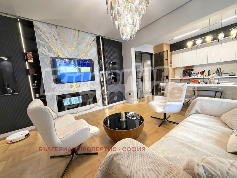 Продава 3-СТАЕН, гр. София, Център, снимка 5 - Апартаменти - 53442047