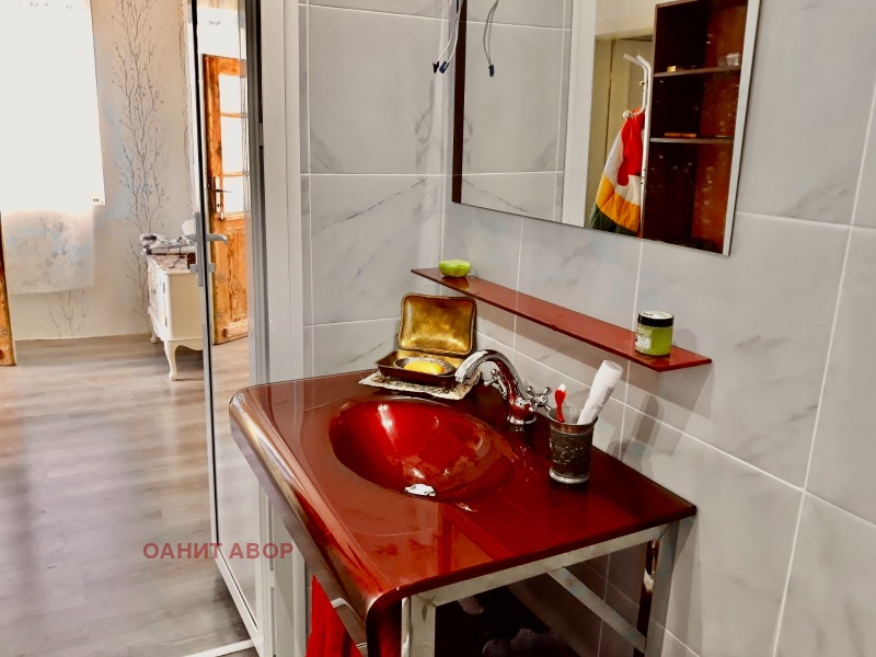 Продава КЪЩА, с. Съединение, област Търговище, снимка 11 - Къщи - 53207088