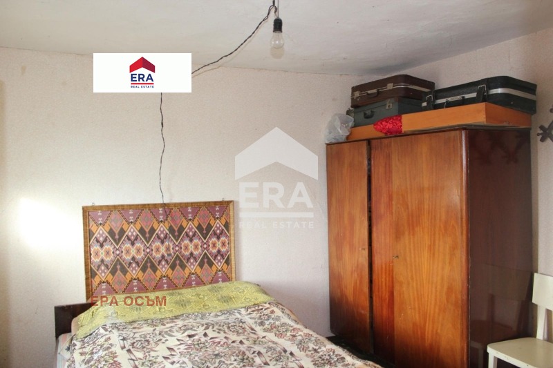 Продава КЪЩА, с. Владиня, област Ловеч, снимка 4 - Къщи - 56560796
