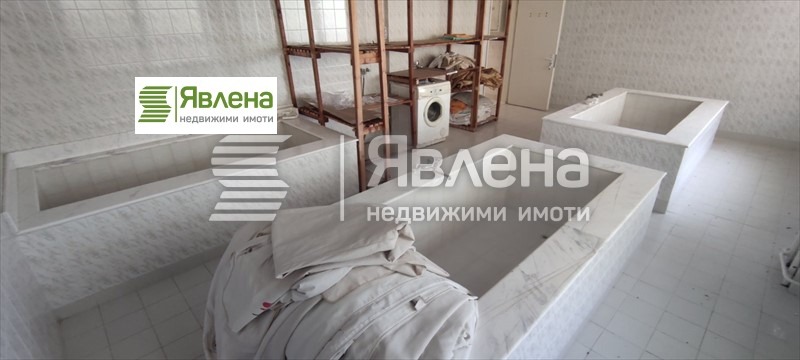 Продава ХОТЕЛ, с. Старозагорски бани, област Стара Загора, снимка 8 - Хотели - 52632705