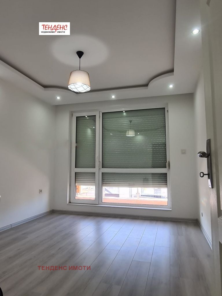 Продава 3-СТАЕН, гр. Кърджали, Възрожденци, снимка 11 - Апартаменти - 53097608