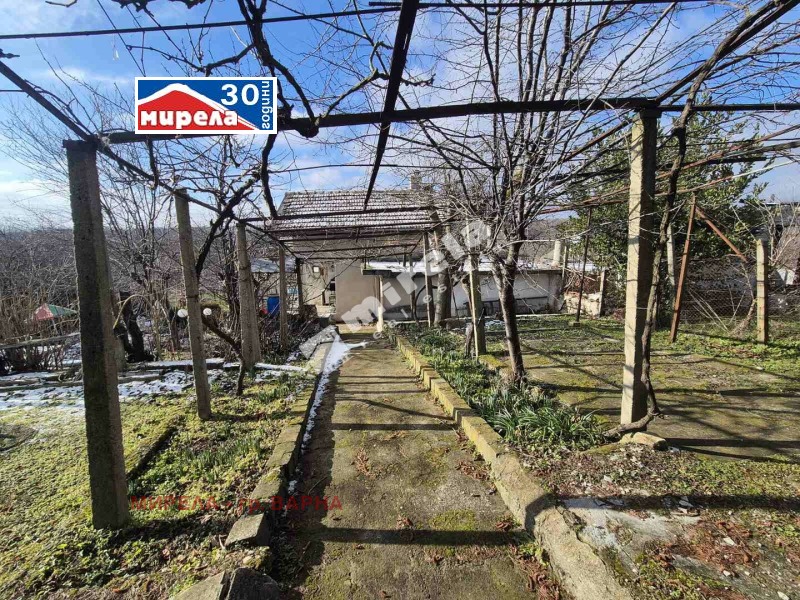 Продава ВИЛА, с. Приселци, област Варна, снимка 8 - Вили - 53098165
