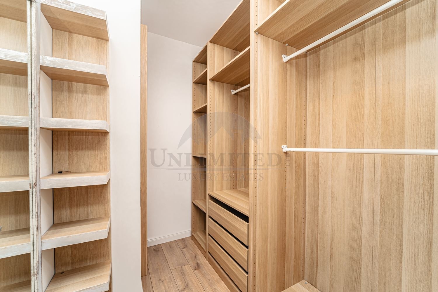 Продава 4-СТАЕН, гр. София, Кръстова вада, снимка 12 - Апартаменти - 56344932