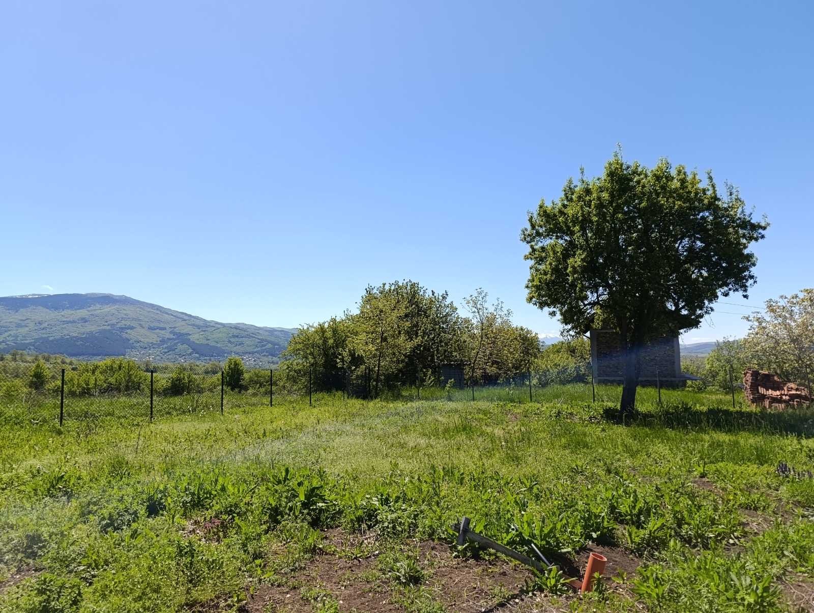 Продава ПАРЦЕЛ, с. Големо Бучино, област Перник