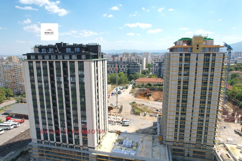 Til salgs  1 soverom Sofia , Banisjora , 60 kvm | 37578842