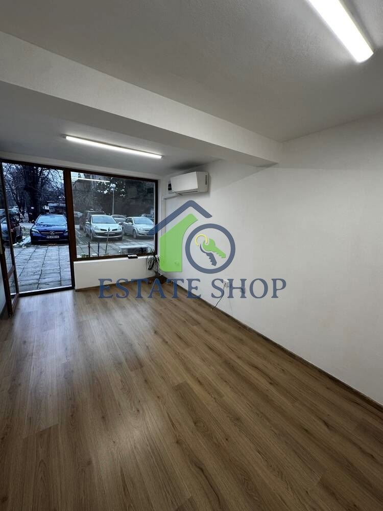 Продава ОФИС, гр. Пловдив, Гагарин, снимка 2 - Офиси - 54064781