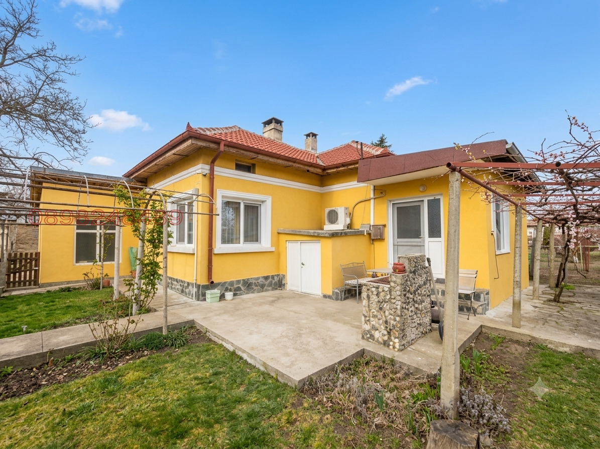 Продава КЪЩА, гр. Генерал Тошево, област Добрич