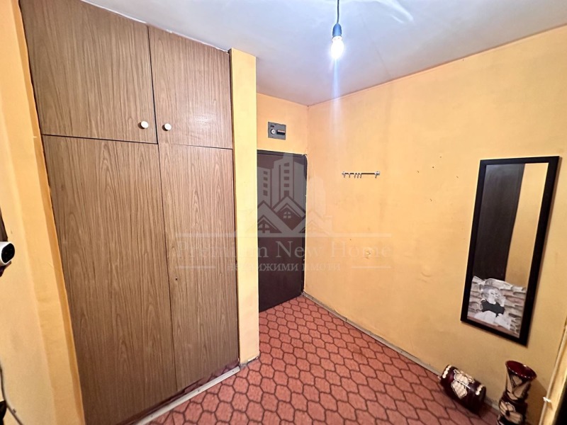 Продава 2-СТАЕН, гр. Радомир, област Перник, снимка 2 - Апартаменти - 53385278