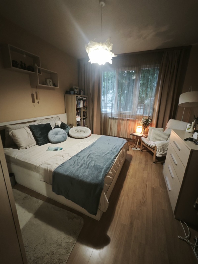 Продава  4-стаен, град Плевен, Идеален център •  229 000 € • ID 49763612 — holmes.bg - [1] 