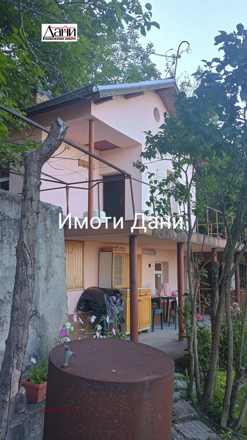 Продава  Вила град Шумен , м-т Чашка , 40 кв.м | 45390869