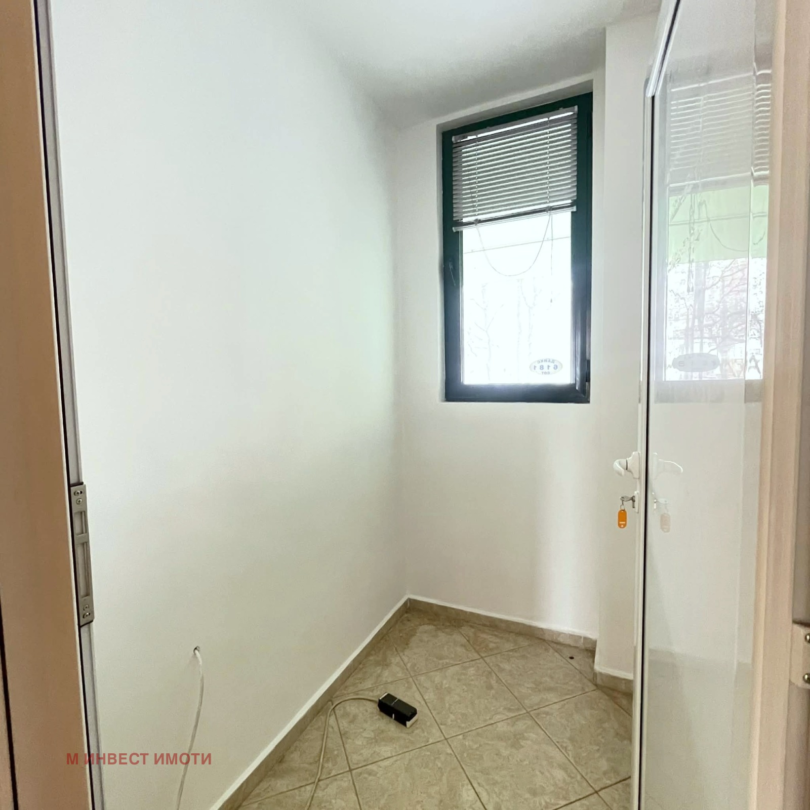 Продава ОФИС, гр. Пловдив, Гагарин, снимка 11 - Офиси - 53945179