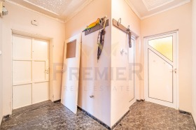 3 bedroom Pobeda, Varna 11