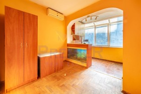 3 bedroom Pobeda, Varna 3