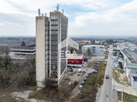 Budynek przemysłowy Promiszlena zona - Zapad, Ruse 3