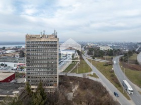 Industrie gebouw Promisjlena zona - Zapad, Ruse 1