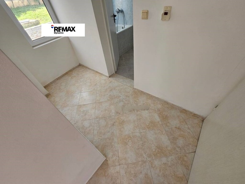 Продава  1-стаен област Бургас , с. Кошарица , 35 кв.м | 57381681 - изображение [8]