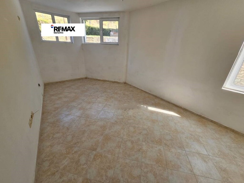 Продава  1-стаен област Бургас , с. Кошарица , 35 кв.м | 57381681