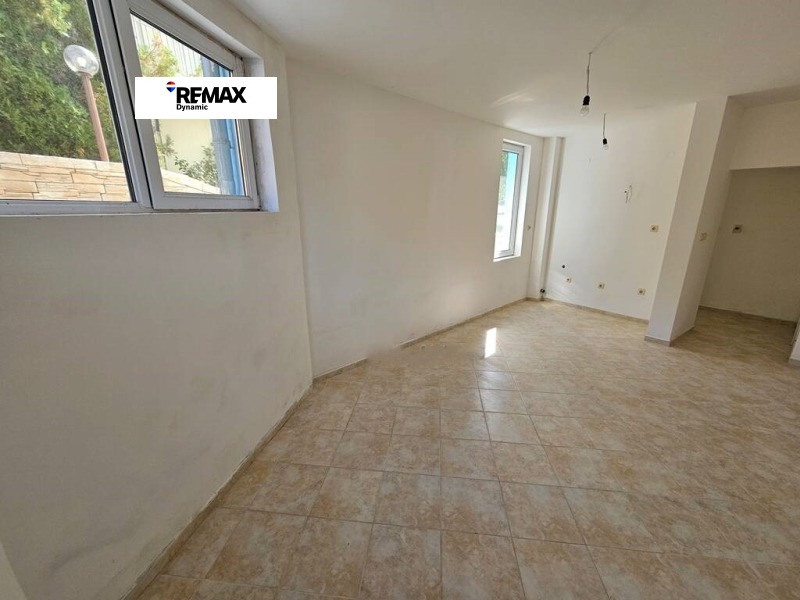 Продава  1-стаен област Бургас , с. Кошарица , 35 кв.м | 57381681 - изображение [4]