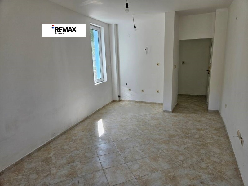 Продава  1-стаен област Бургас , с. Кошарица , 35 кв.м | 57381681 - изображение [2]
