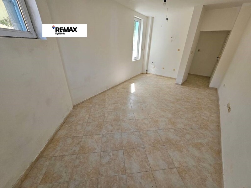 Продава  1-стаен област Бургас , с. Кошарица , 35 кв.м | 57381681 - изображение [3]