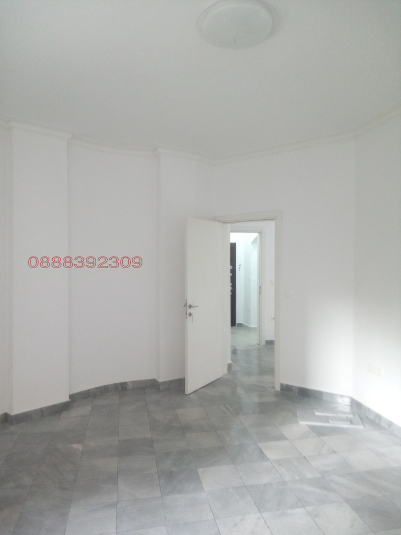 Продава 3-СТАЕН, гр. София, Център, снимка 9 - Апартаменти - 52787348