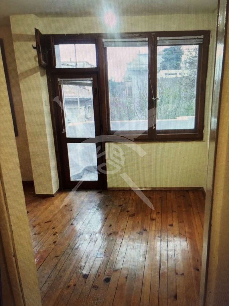 Продава 3-СТАЕН, гр. Бургас, Център, снимка 3 - Апартаменти - 52687558