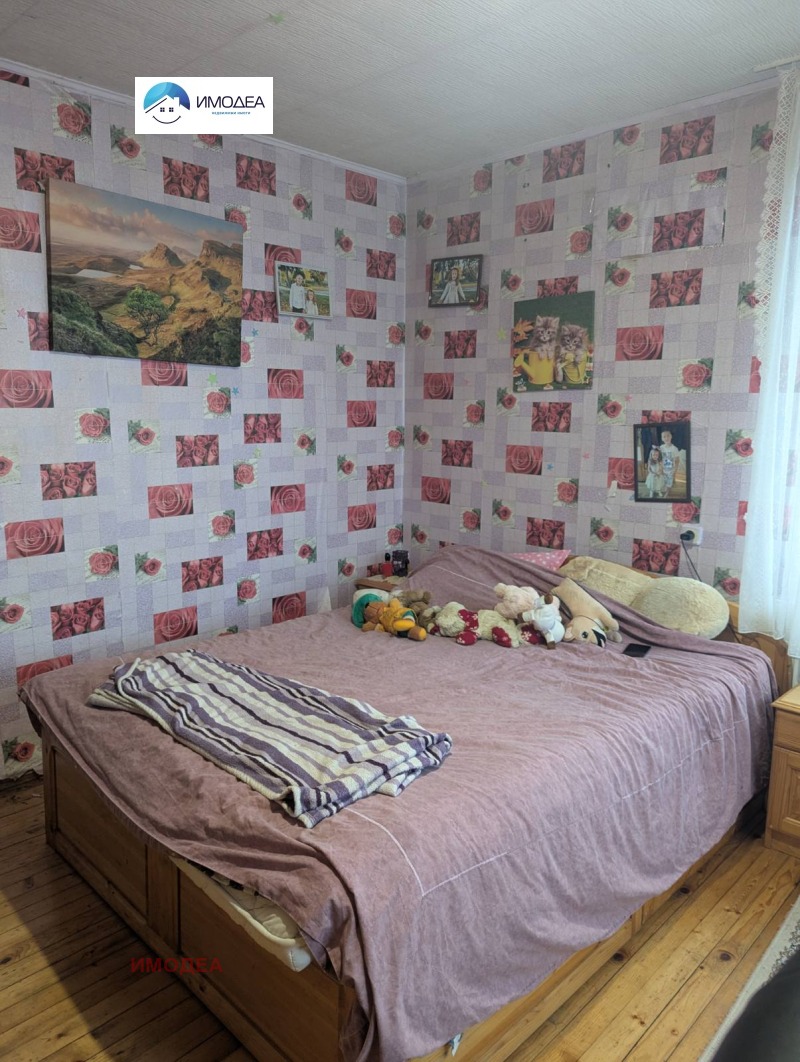 Продава ЕТАЖ ОТ КЪЩА, гр. Дебелец, област Велико Търново, снимка 6 - Етаж от къща - 53148916