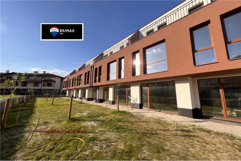 Продава  Къща град София , м-т Детски град , 276 кв.м | 42778024