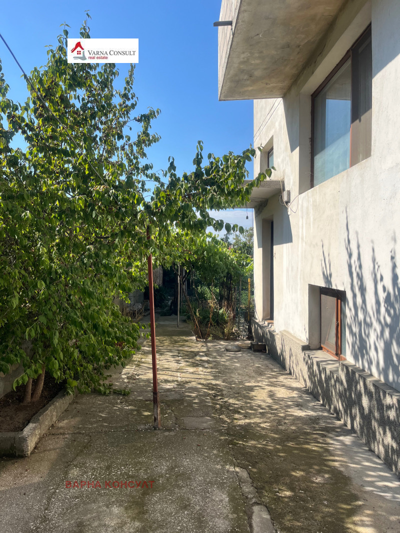 Продава  Къща област Варна , гр. Аксаково , 320 кв.м | 90482016 - изображение [2]