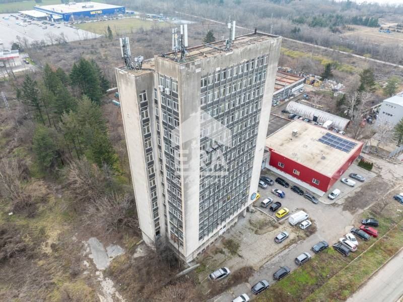 Продава  Пром. помещение град Русе , Промишлена зона - Запад , 4416 кв.м | 64823357 - изображение [8]