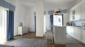 ����� ������� 3-�����,���� �����, �.�. ��.��. ���������� � �����