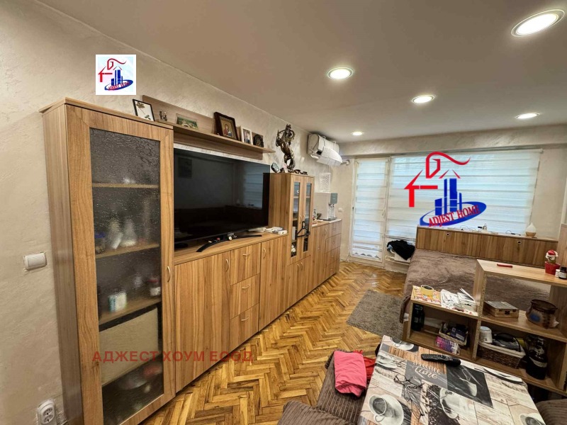 En venta  1 dormitorio Shumen , Boyan Balgaranov 1 , 65 metros cuadrados | 41107363