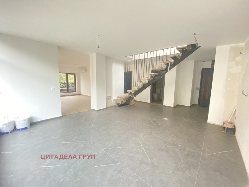 Продава  3-стаен град София , Слатина , 217 кв.м | 92236180 - изображение [2]