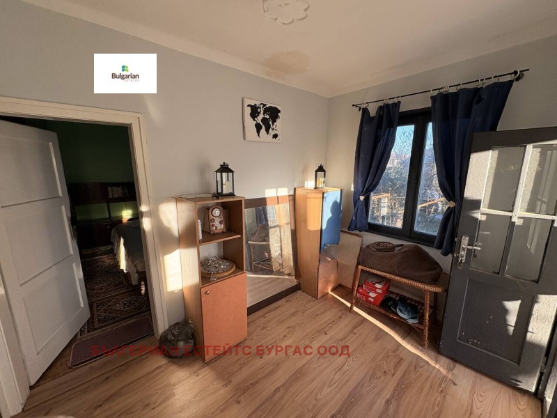 Продава КЪЩА, с. Медово, област Бургас, снимка 10 - Къщи - 53073225