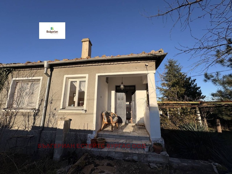 Продава КЪЩА, с. Медово, област Бургас, снимка 3 - Къщи - 53073225