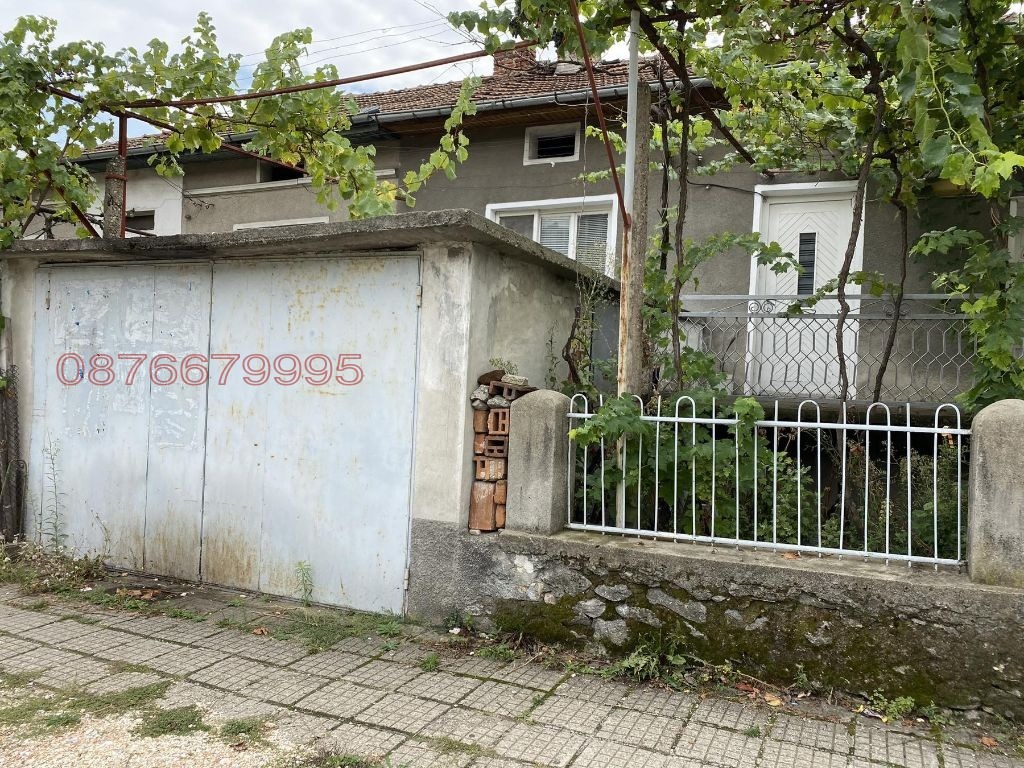 Продава КЪЩА, с. Момина клисура, област Пазарджик