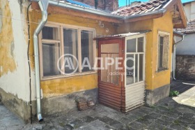 Продава  Къща, град Пловдив