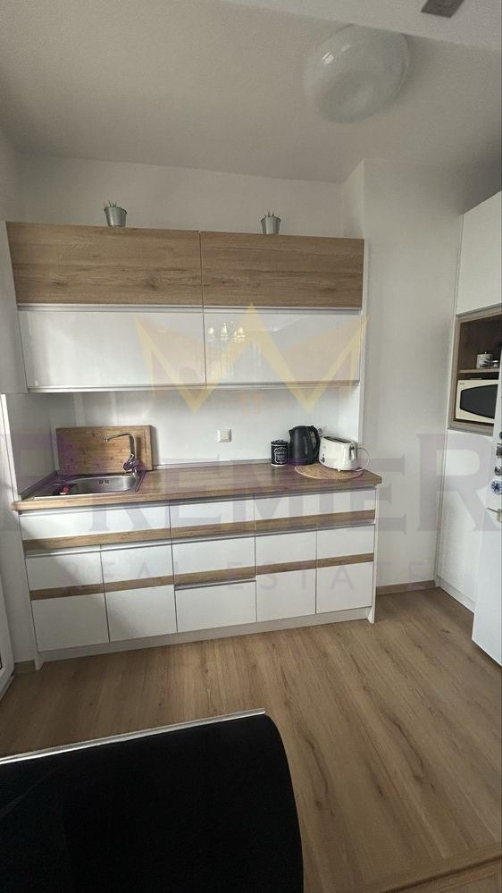 Продава 4-СТАЕН, гр. Бургас, Възраждане, снимка 2 - Апартаменти - 53643841